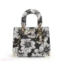 Lady Tote With Pouch