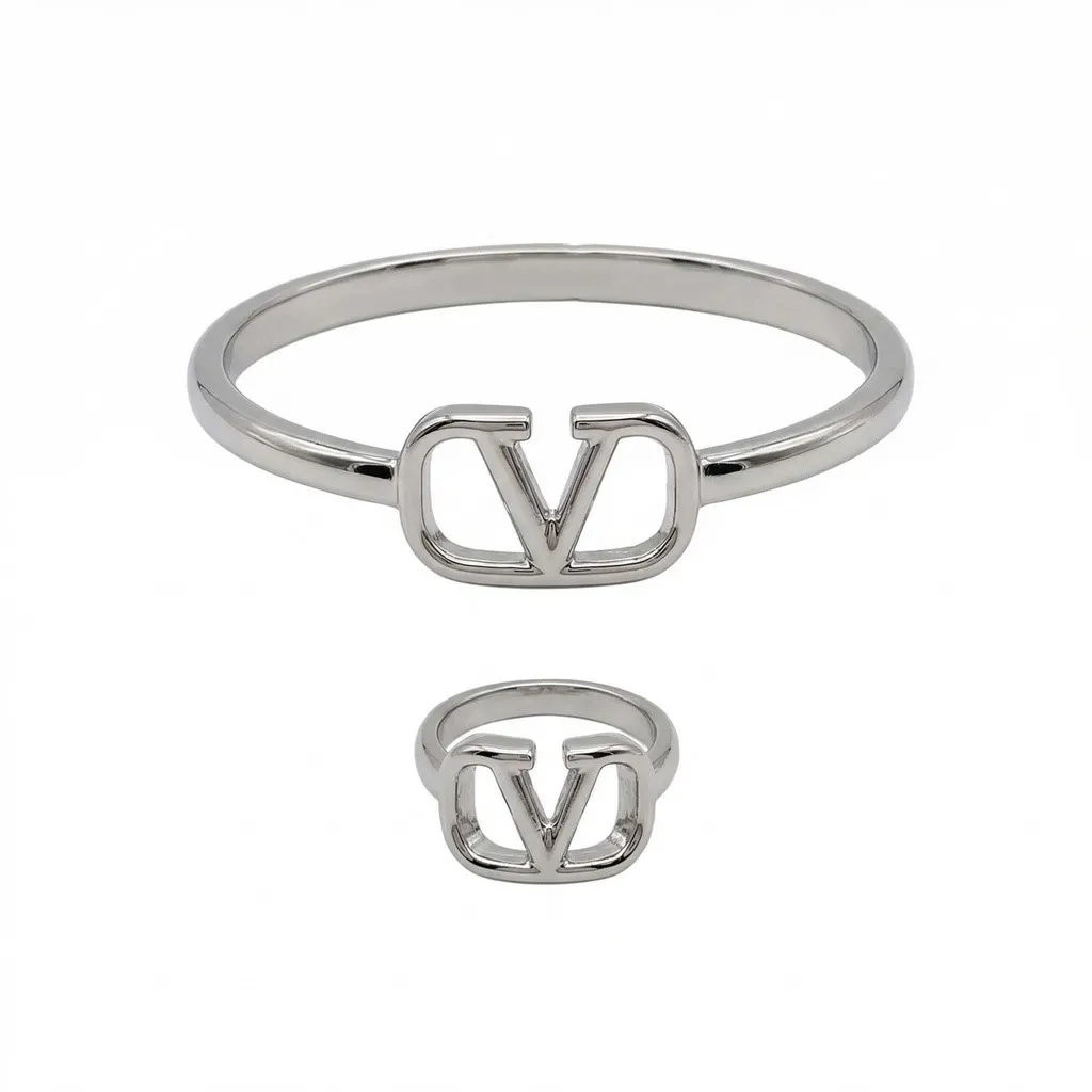 Signature V Bracelet & Ring Set